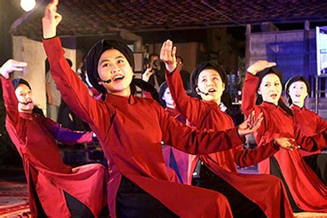  The Xoan Dance: Rhythms of Ancient Vietnam Echo Through Generations!